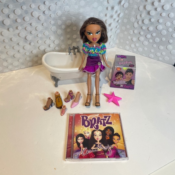 Bratz World House 🛁Bath tub with Yasmin doll bundle - Picture 1 of 16